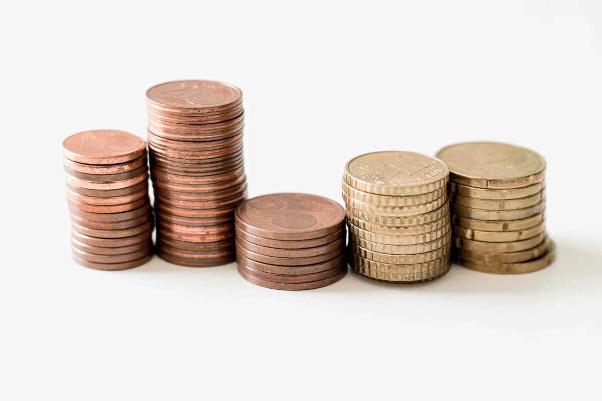 The 6 Most Equal (and Unequal) Economies Ranked by Average Monthly Earnings